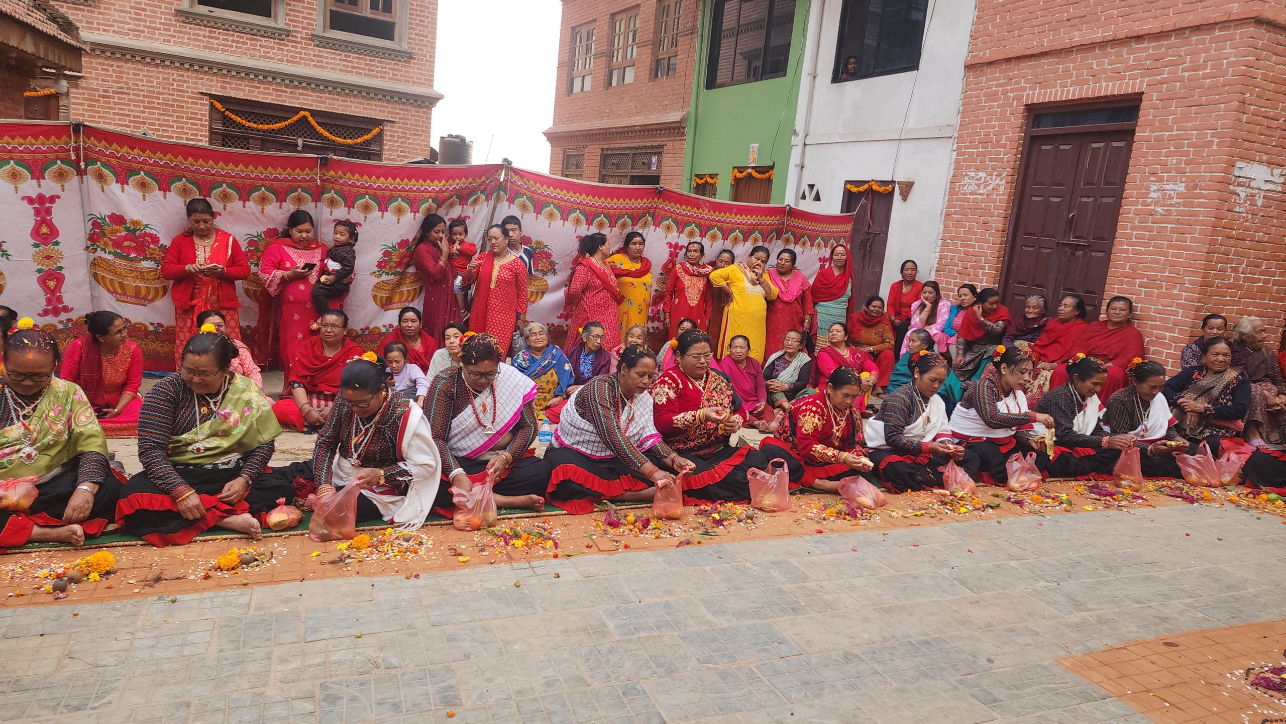 भक्तपुरमा यसरी गरियो सामूहिक म्हः पूजा(फोटोफिचर)