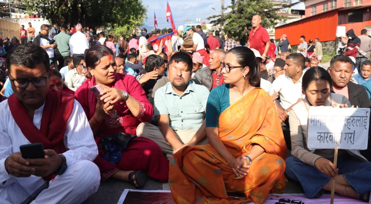 रास्वपा नेताहरूविरूद्ध दायर भएको अदालतको अवहेलनासम्बन्धी निवेदनमा थप विवरण मगाउने आदेश