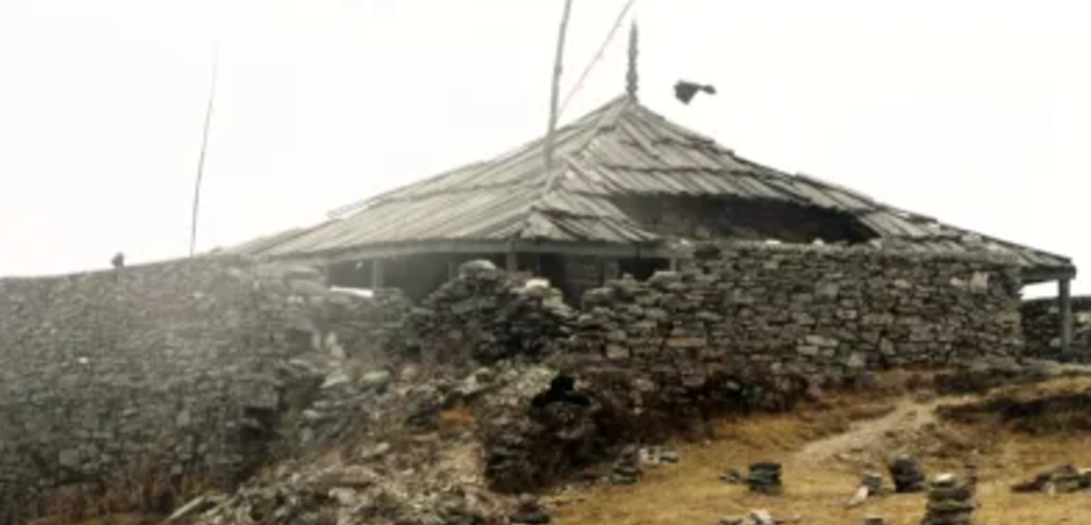 भोजपुरको टेम्केसिद्ध महादेव मन्दिरको जीर्णद्धार गरिँदै
