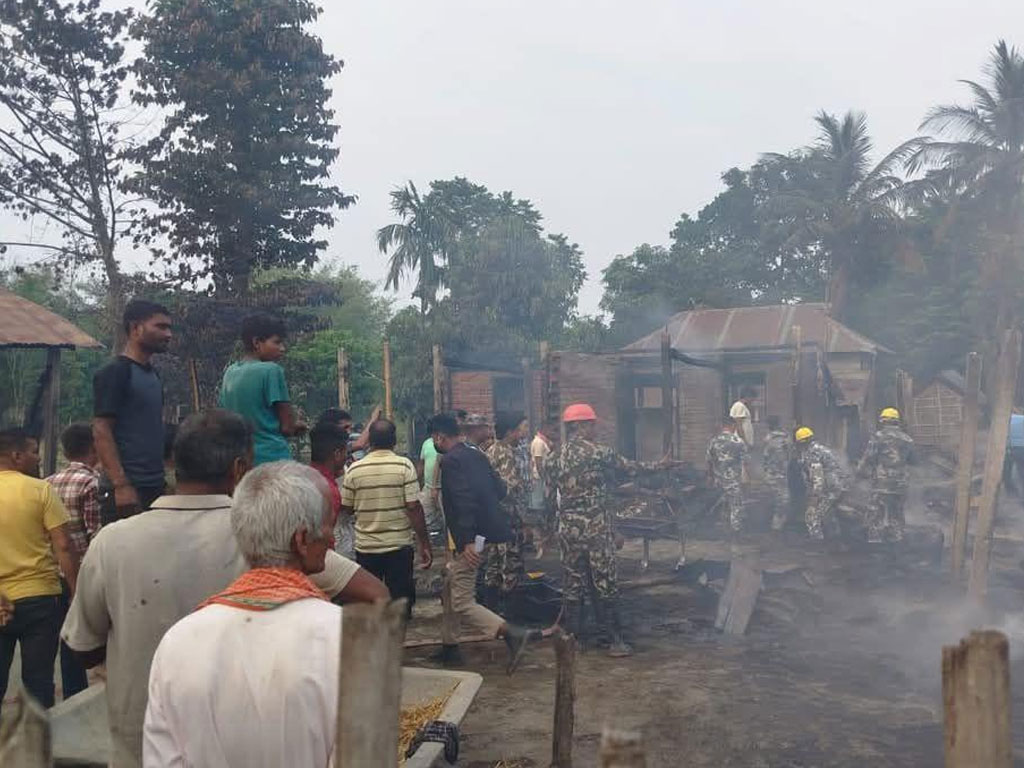 सुनसरीमा आगलागी हुँदा १० वटा घर जलेर नष्ट , ६० लाख बराबरको क्षति