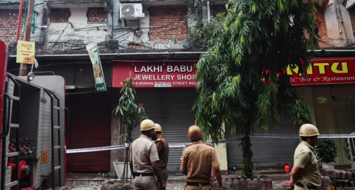 भारतको कोलकातास्थित एक होटलमा भीषण आगलागी, कम्तीमा १५ जनाको मृत्यु