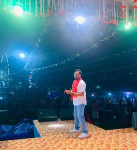 गायक नारायण थापाले आफ्ना चर्चित गीतहरु मार्फत झुमाए दर्शक