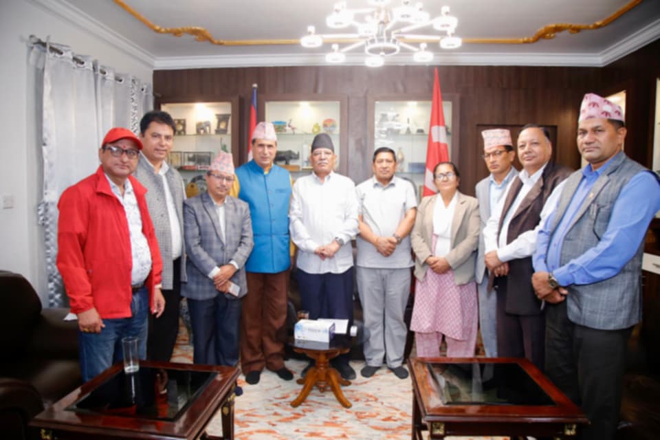 शिक्षकका मागमा सरकार बहानाबाजी नगरोस् भनेर सदनको अवरोध हटाएका हौंः अध्यक्ष प्रचण्ड