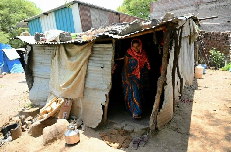 जलवायु परिवर्तनले भारतीय किसानहरूको आत्महत्याको जोखिम बढ्दै
