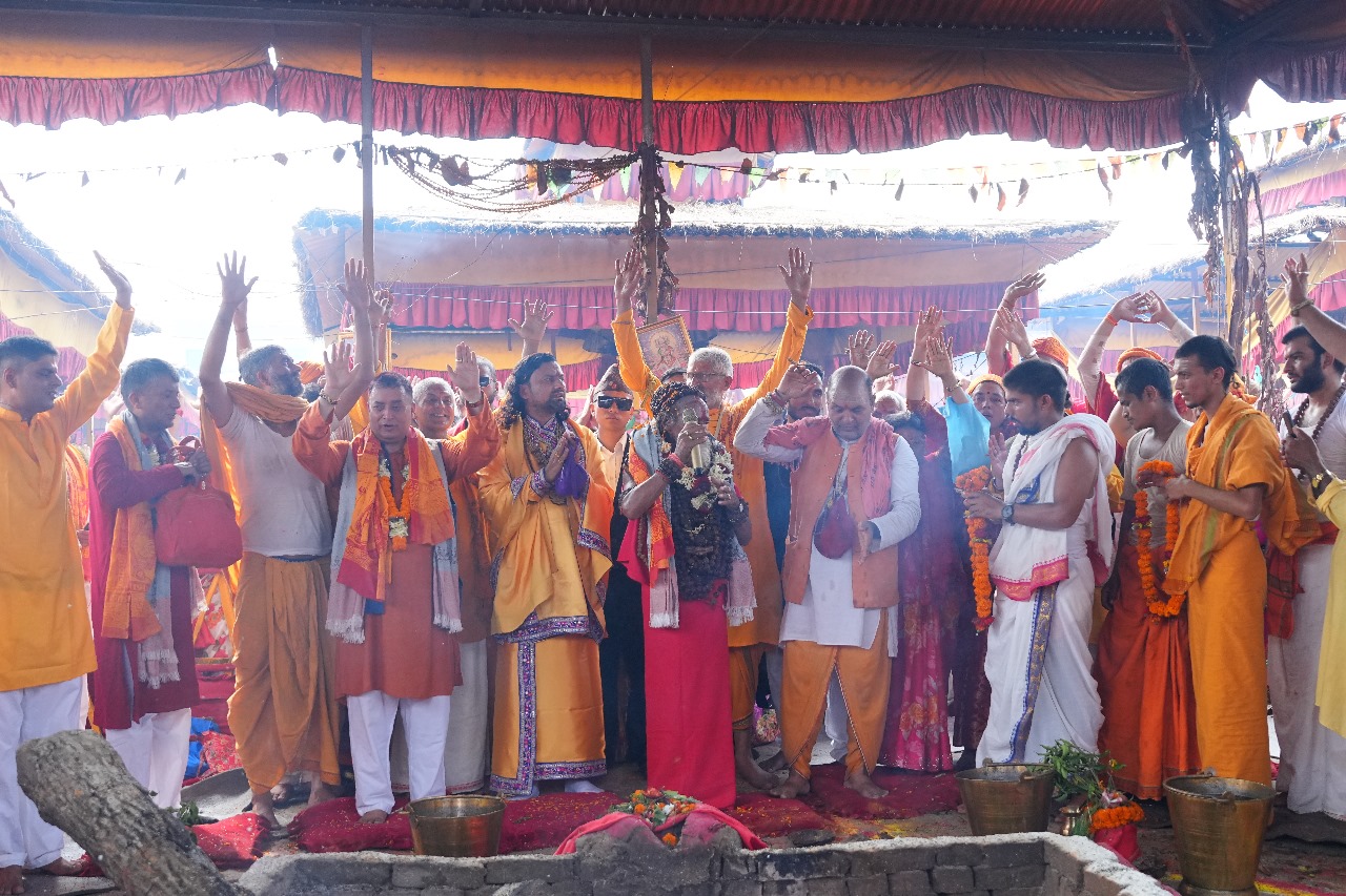 कोटिहोममा यज्ञको पूर्णाहुति, फाउन्डेसनलाई पोखराको २ रोपनी जग्गा दान