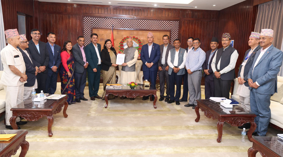 सहकारी क्षेत्रलाई नियमनका क्रममा सङ्कुुचन नगर्न प्रधानमन्त्रीलाई महासंघको ध्यानाकर्षण