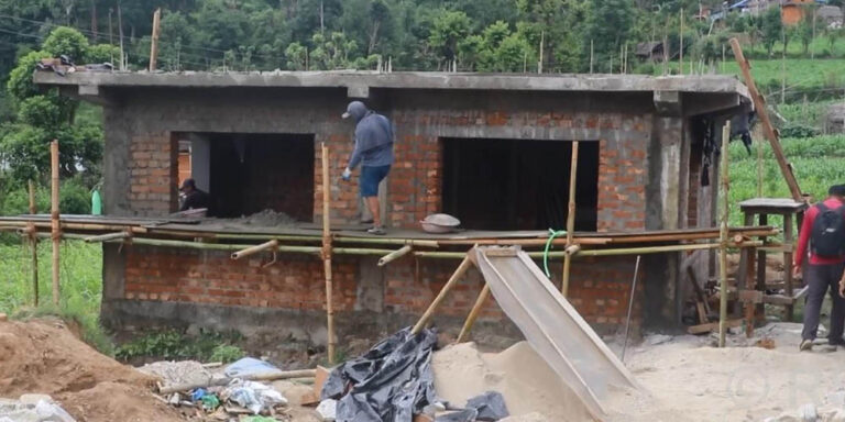 दुर्गम क्षेत्र खोक्सिकमा स्वास्थ्यचौकी भवन निर्माण