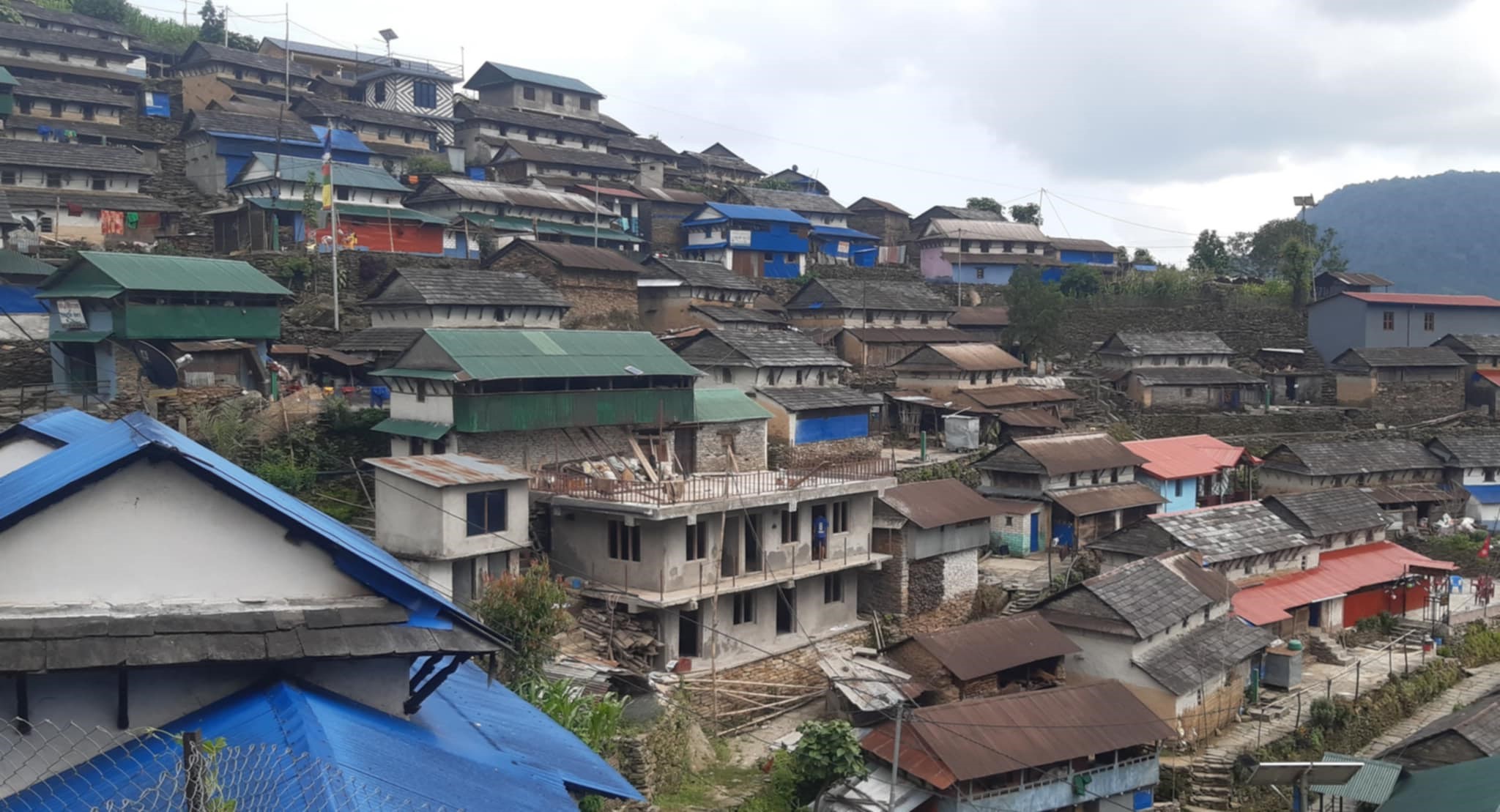 पर्यटक लोभ्याउँदै लमजुङको भुजुुङ गाउँ