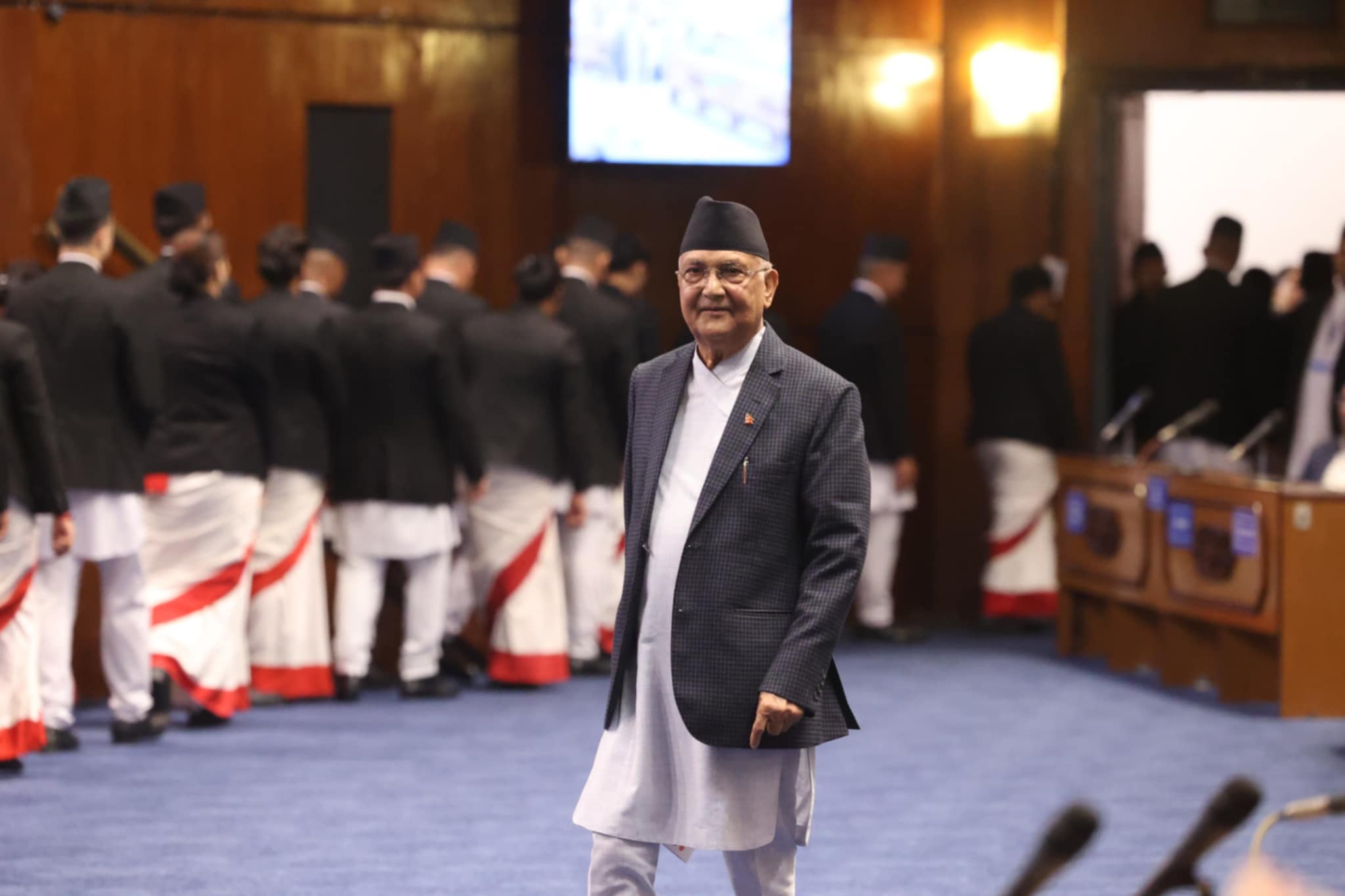 एसइईको नतिजामा सुधार विद्यार्थी र शिक्षकको मेहनतले आएको हो, अंक थपेर होइनः प्रधानमन्त्री ओली