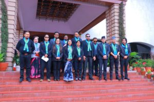 रास्वपाका सांसदहरु कालो पोशाक र निलो रिबनमा
