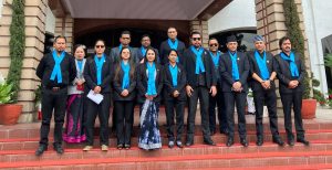 रास्वपाका सांसदहरु कालो पोशाक र निलो रिबनमा