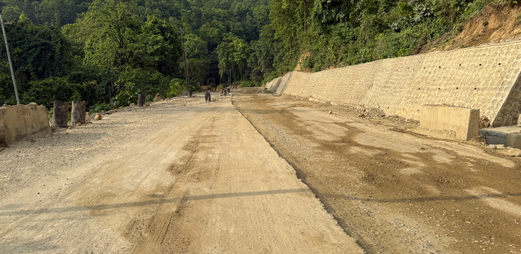 नारायणगढ–बुटवल सडकः तेस्रो पटकको म्याद सकिन लाग्दा प्रगति ६९ प्रतिशतमात्र