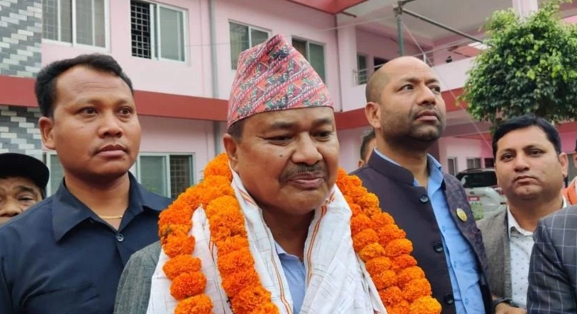लुम्बिनीका मुख्यमन्त्रीले अस्पतालको कार्यक्रममा बोले,‘घरेलु मदिरालाई ब्राण्डिङ गर्छौ’