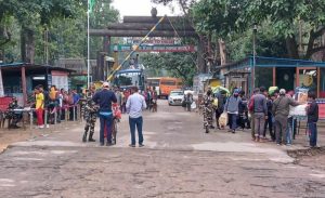 भारतबाट फर्कँदै गरेका यात्रु बीच बाटोमै लुटिए