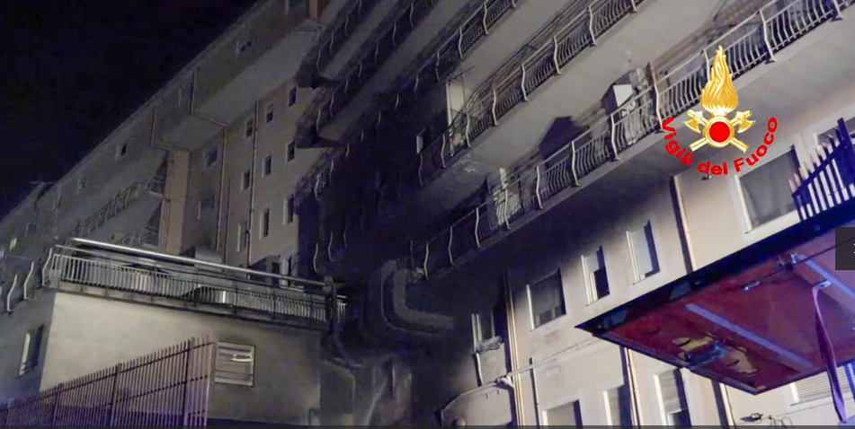 रोमको अस्पतालमा आगलागी हुँदा चार जनाको मृत्यु, दुईसय भन्दाबढीको उद्धार