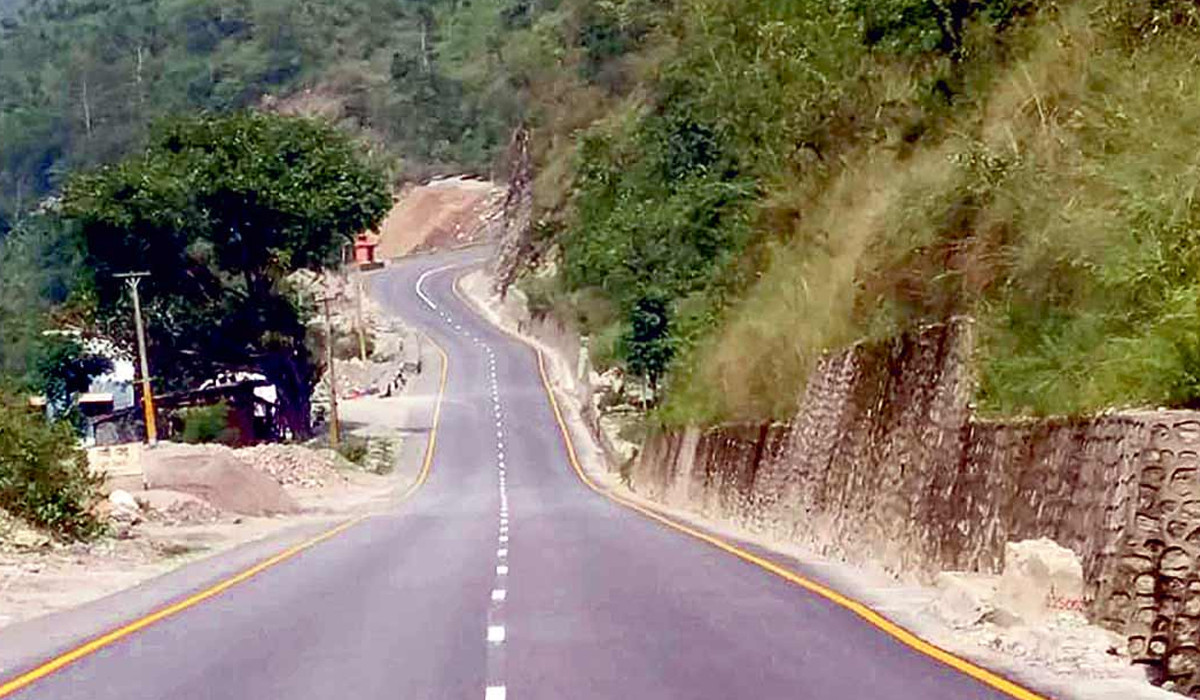 पृथ्वीराजमार्गको पश्चिम खण्ड २० किमि छ लेनको बन्ने