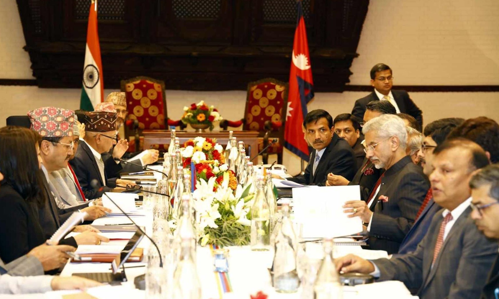 नेपाल र भारतबीच चार सम्झौतामा हस्ताक्षर, पुनर्निर्माणका लागि भारतले १० अर्ब अनुदान सहयोग दिने