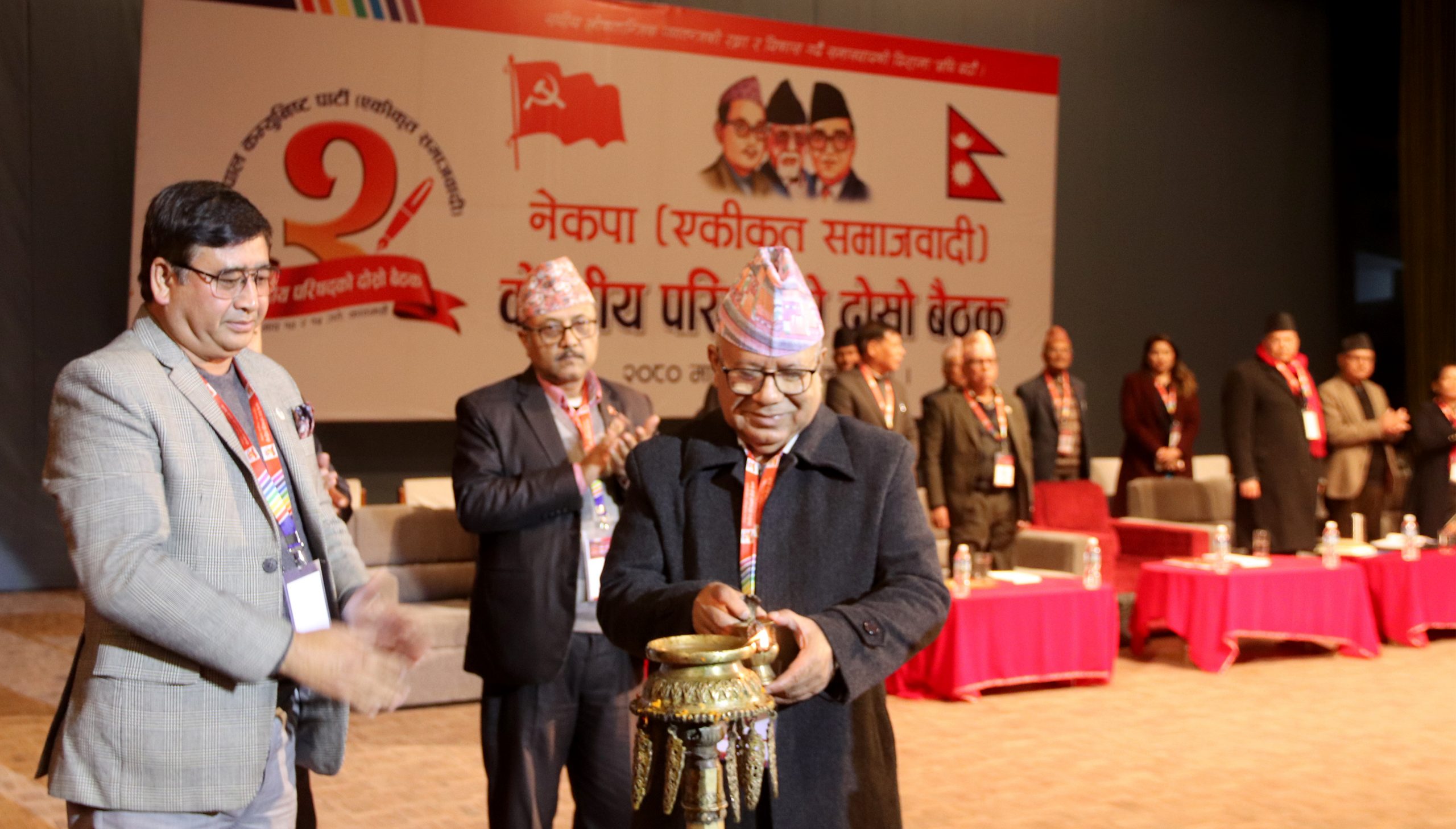 सुशासनका लागि अझ कडारुपमा प्रस्तुत हुन सरकारलाई अध्यक्ष नेपालको सुझाव