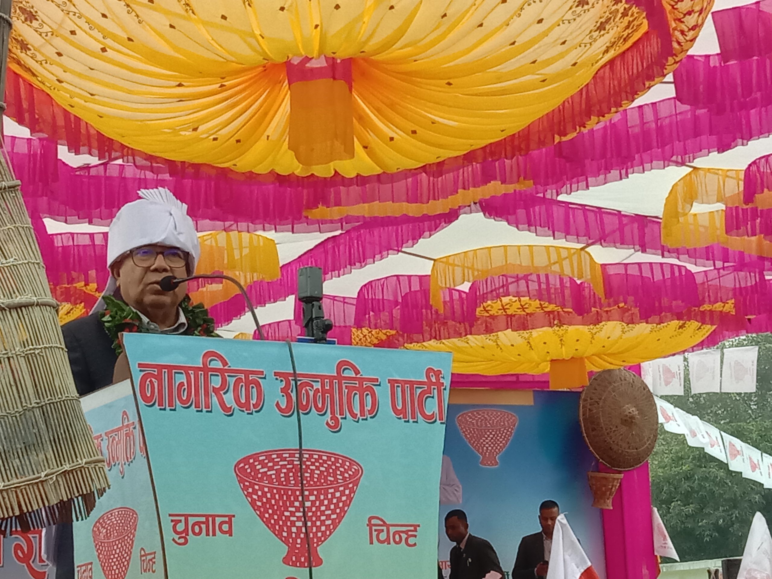 देशको वर्तमान व्यवस्थालाई कसैले फेरबदल गर्न सक्दैनः अध्यक्ष नेपाल