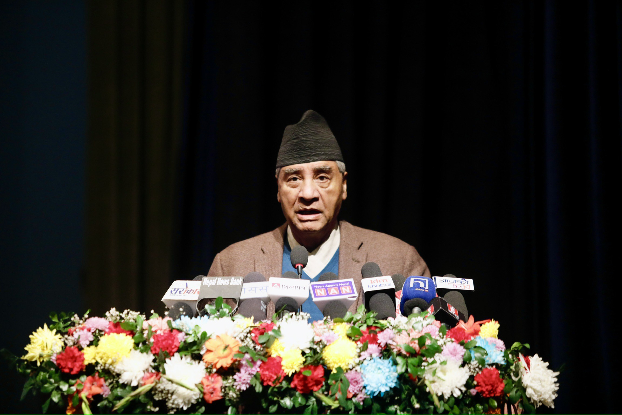 नेपालका दलहरुको मेलमिलाप देखेर विदेशी छक्क पर्ने कारण