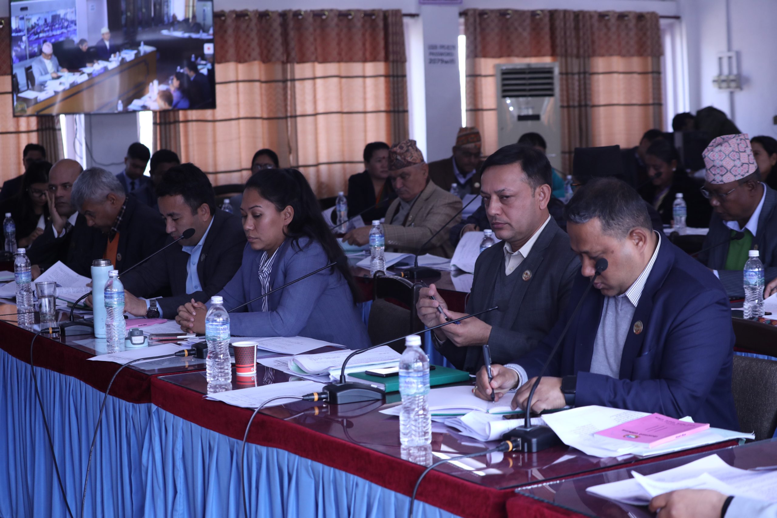 केही नेपाल ऐनलाई संशोधन गर्न बनेको विधेयकमाथि छलफल