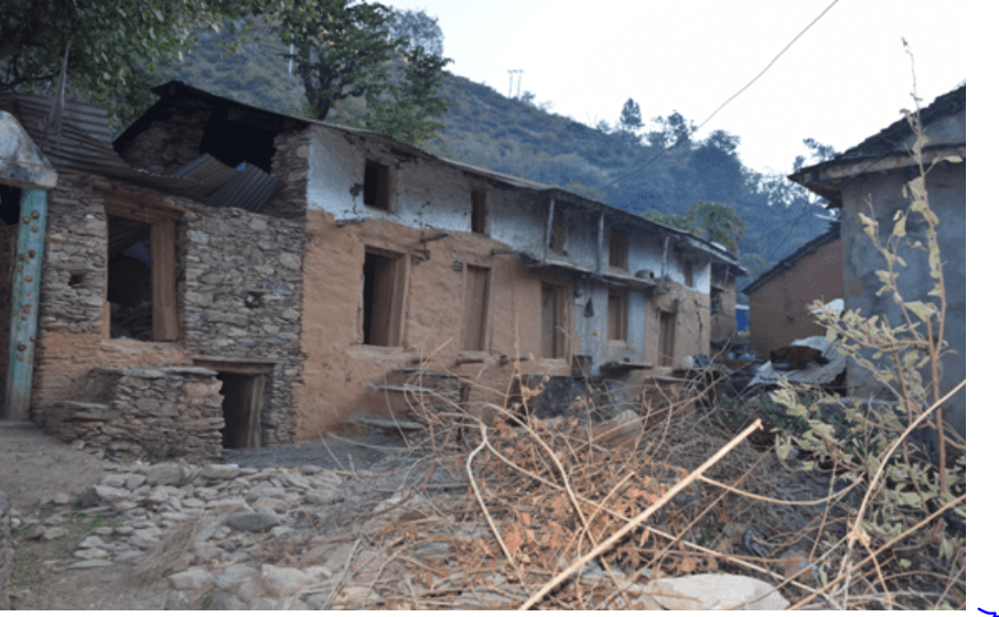 बाढी र भूकम्पले उठीवास लागेको बझाङको परिङाल