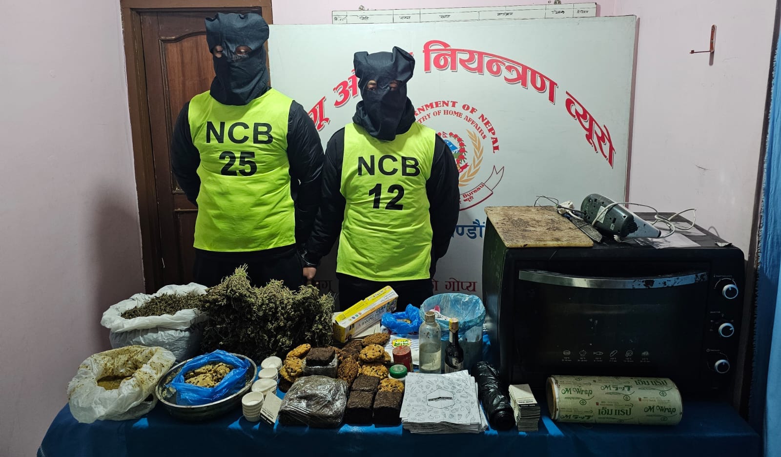 प्रहरीको ‘अपरेशन केक’, दुई कारोबारी पक्राउ