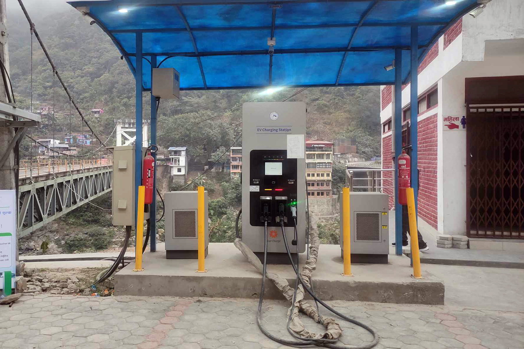 मुग्लिनको इभी ‘चार्जिङ स्टेसन’ बिग्रेको दुई महिना बित्यो, बनाउने अझै छैन सुरसार