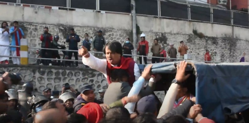 जनमतका अध्यक्ष राउतसहित ४० जनाभन्दा बढी प्रहरीको नियन्त्रणमा (भिडियो सहित)