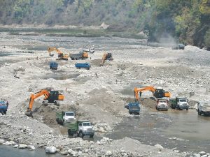 भीमदत्त नगरपालिकाद्वारा नदीजन्य पदार्थ उत्खननमा प्रतिबन्ध