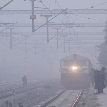 कुहिरोका कारण भारतमा हवाई तथा रेल सेवा प्रभावित
