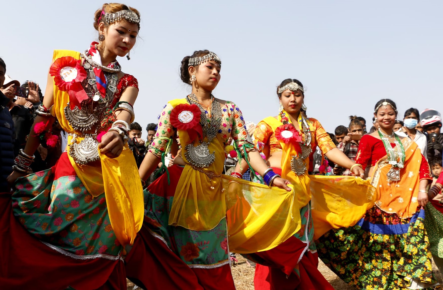 सुरु भयो थारु बस्तिमा माघीको चहलपहल