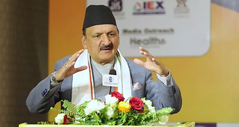 मुलुकमा लगानी भित्राउन सरकारले आवश्यक वातावरण बनाइरहेको छ : अर्थमन्त्री महत