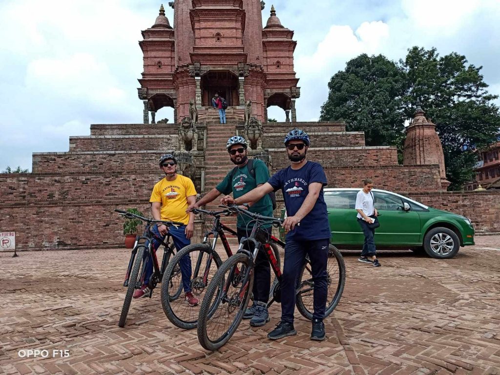 साइकल यात्रामार्फत विश्व भ्रमण गर्दै कर्णाली प्रदेशका तीन युवा