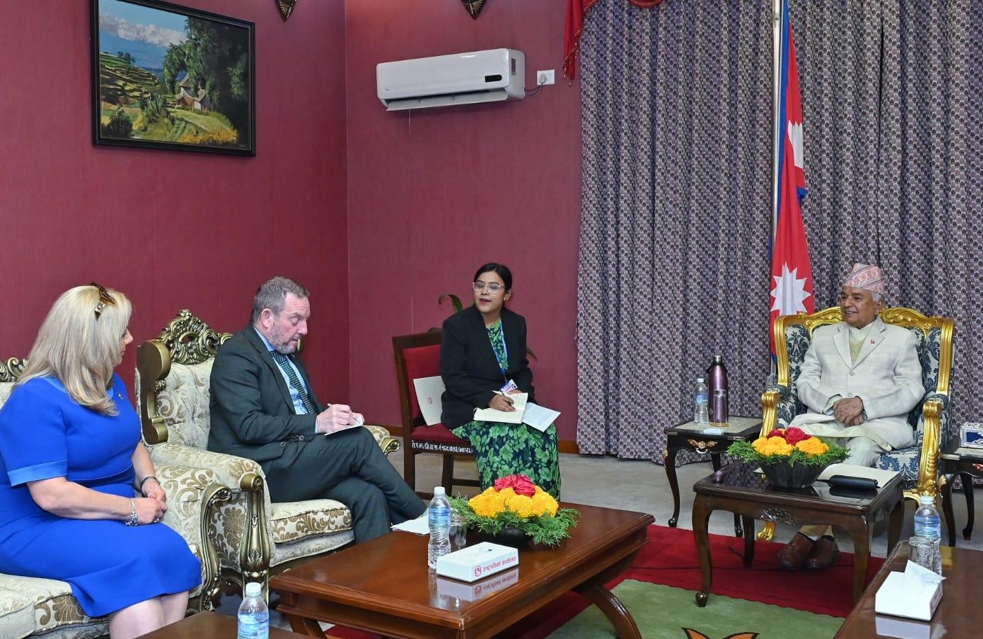 राष्ट्रपति पौडेल र आयरल्याण्डका सभाध्यक्ष बुट्टीमेरबिच शिष्टाचार भेट