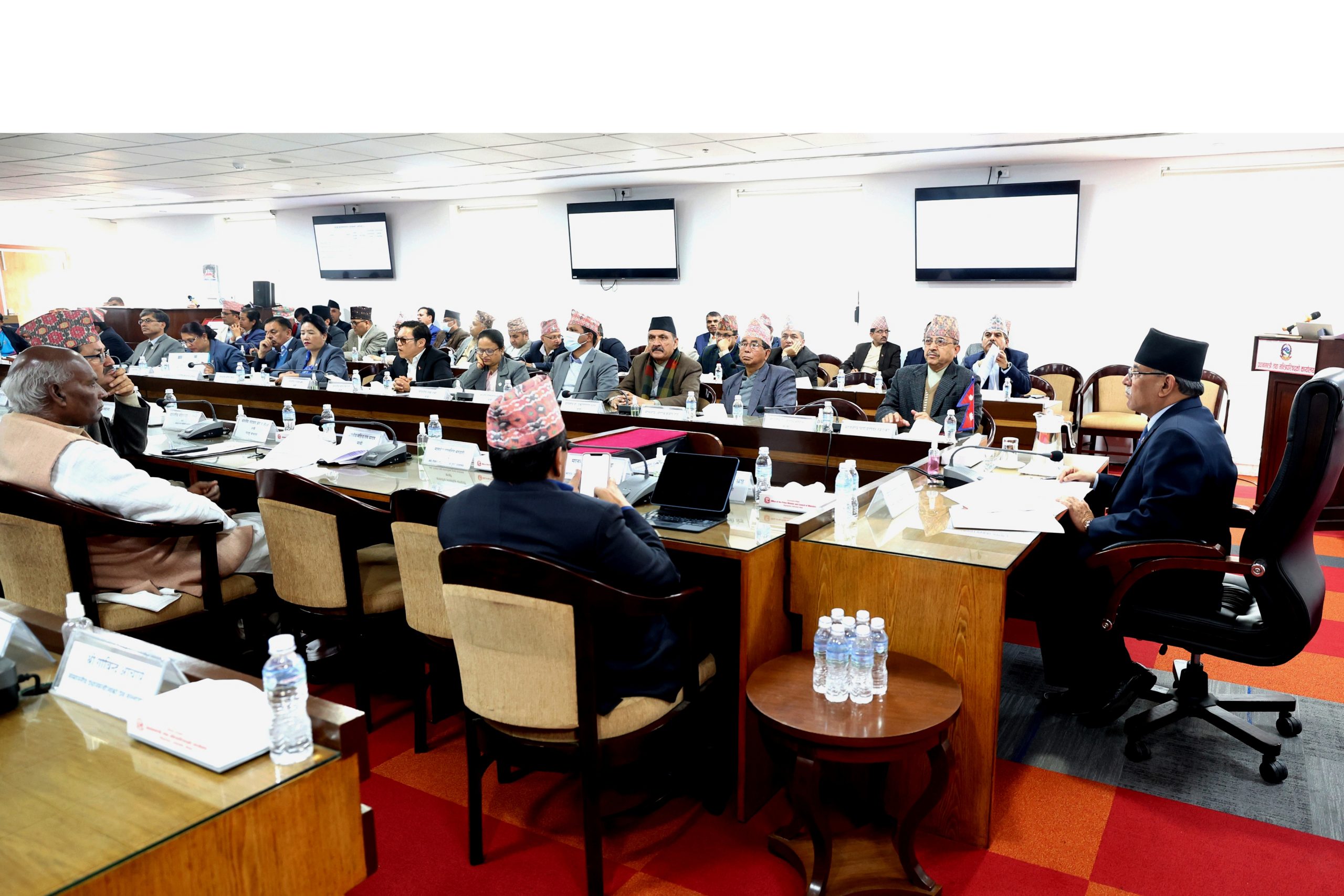 अर्थतन्त्रलाई थप गतिशील बनाउन सरकार र निजी क्षेत्रको साझेदारितालाई फराकिलो बनाउनुपर्नेमा सांसदको जोड