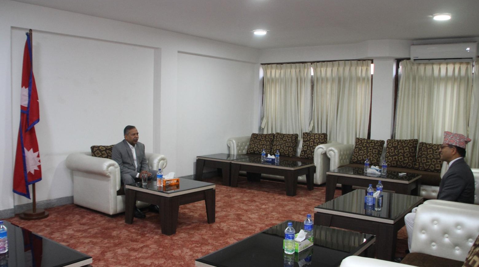 राष्ट्रियसभा अध्यक्षद्वारा उपराष्ट्रपतिसँग भेट