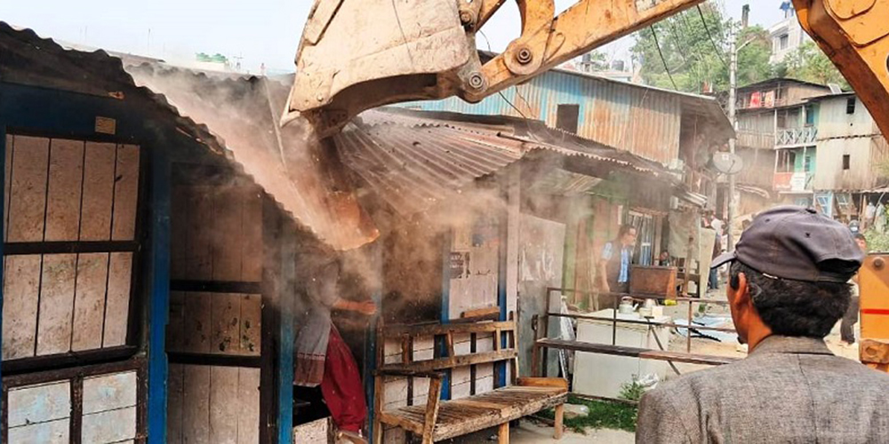 मुग्लिन–पोखरा सडक विस्तार : आजदेखि दमौलीका घर भत्काउन थालियो