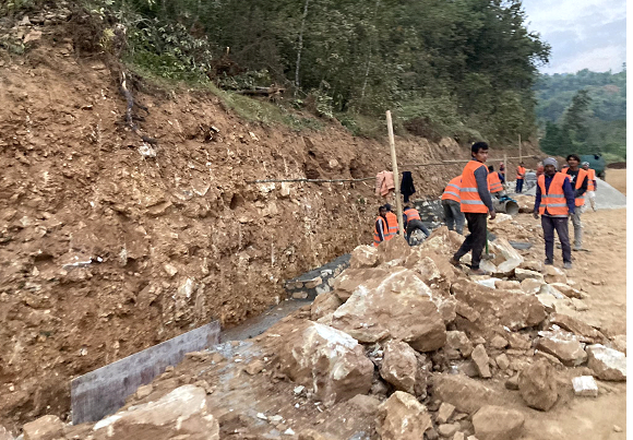 राष्ट्रिय गौरवको आयोजना कालीगण्डकी करिडोर बागलुङ खण्डको काम धमाधम
