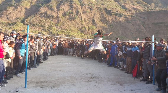 किशोर विवेक सागरद्वारा ‘हाइजम्प’ प्रतियोगितामा उत्कृष्ट प्रदर्शनी