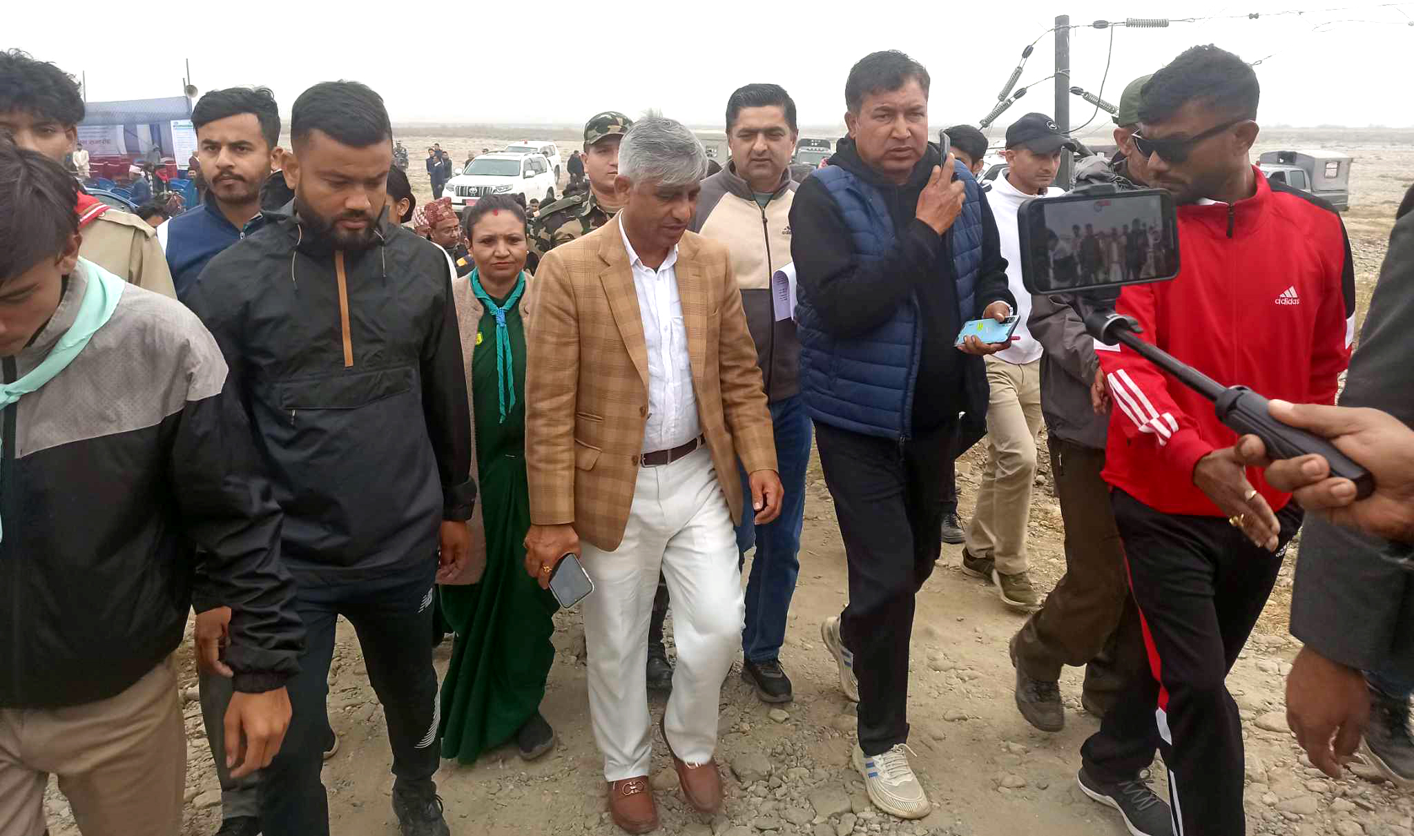 बाहुनडाँगीबाट मुख्यमन्त्री कार्कीको हात्तीमैत्री पदयात्रा