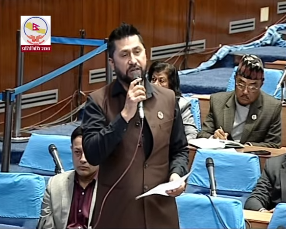 ‘विवादित मन्त्रीबारे सार्वभौम संसदमा उभिएर भन्नका लागि सरकारलाई केले रोक्यो ?’