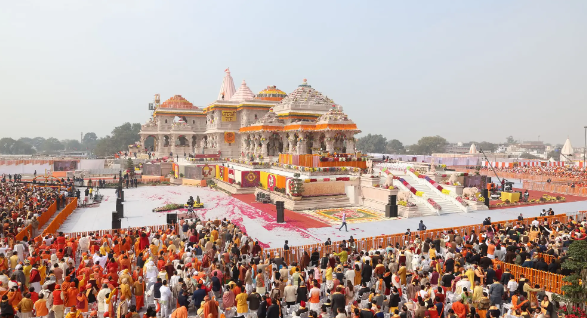 अयोध्या राम मन्दिरमा भक्तजनको बाक्लो आगमन जारी