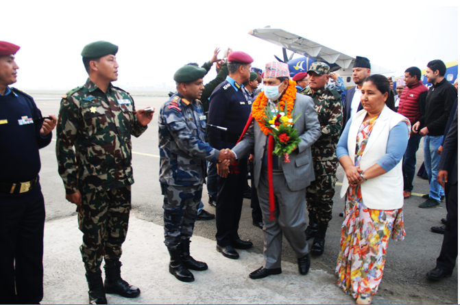 प्रदेशस्तरीय सुरक्षा गोष्ठीका लागि गृहमन्त्री श्रेष्ठ नेपालगञ्जमा