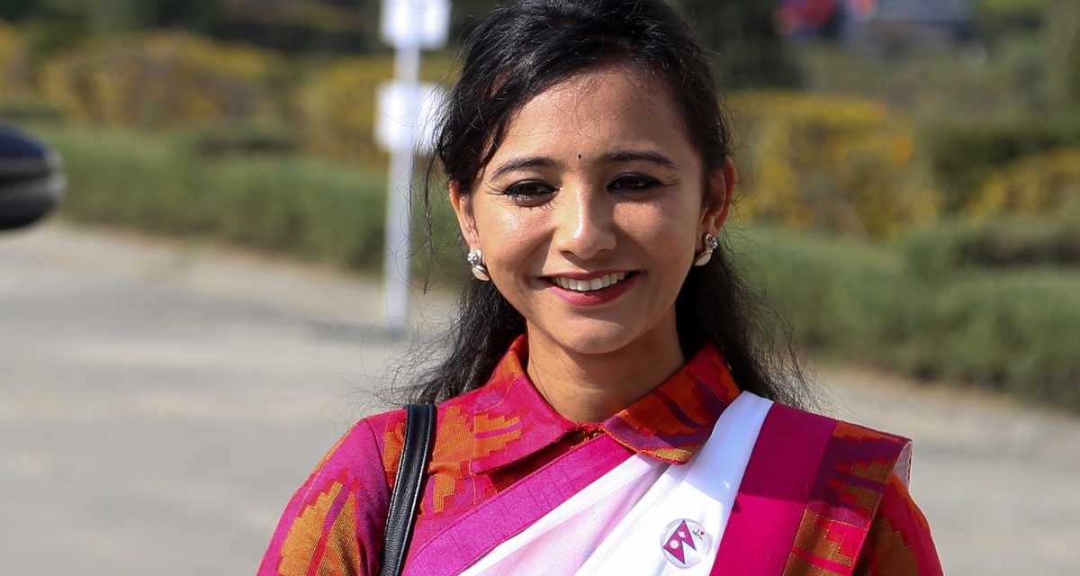 फरक ढङ्गले काम नगरेसम्म फरक परिणामको आश गर्न सकिँदैन : सांसद कार्की