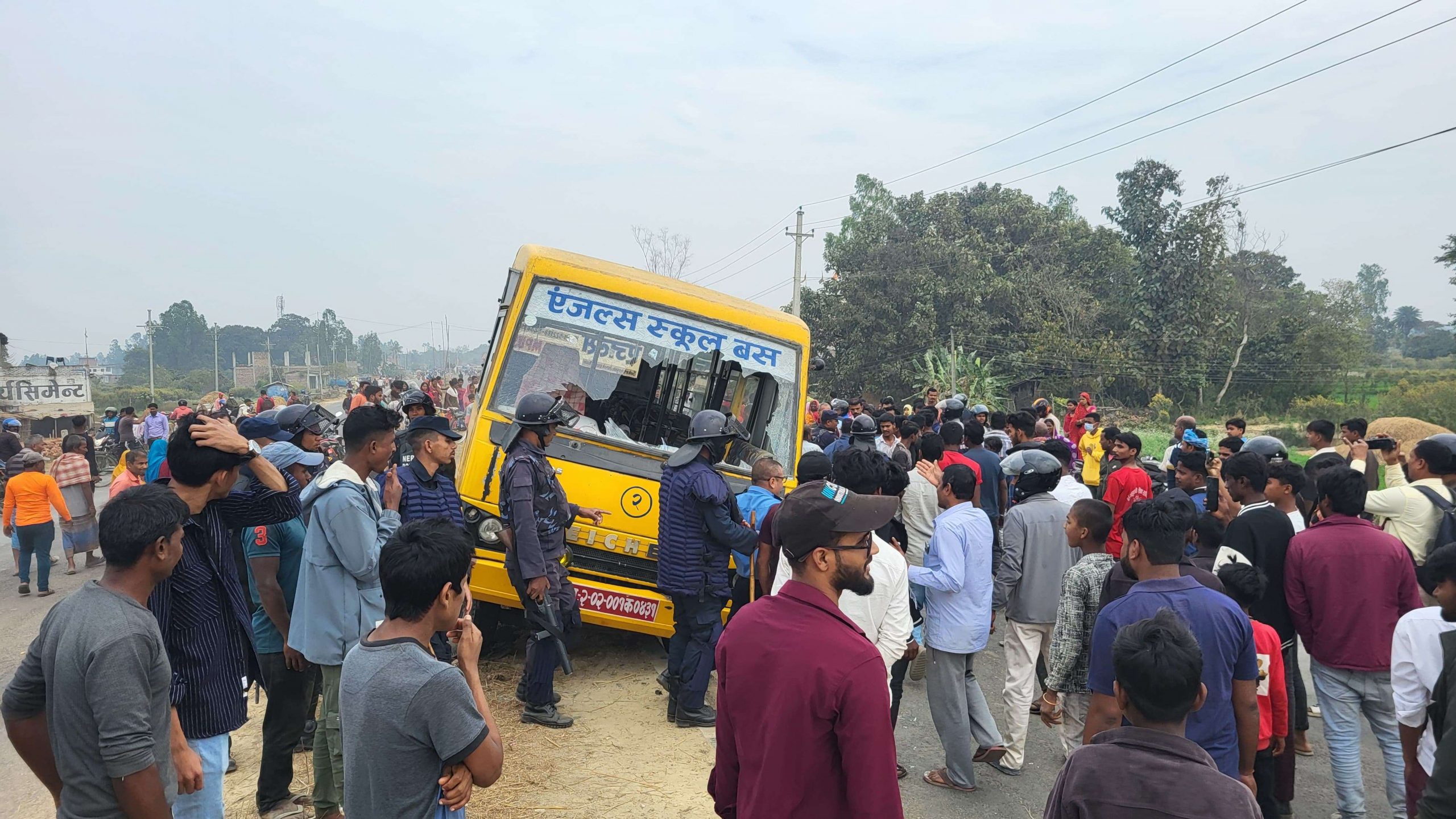 जनकपुरमा स्कुल बसको ठक्करबाट एकजनाको मृत्यु