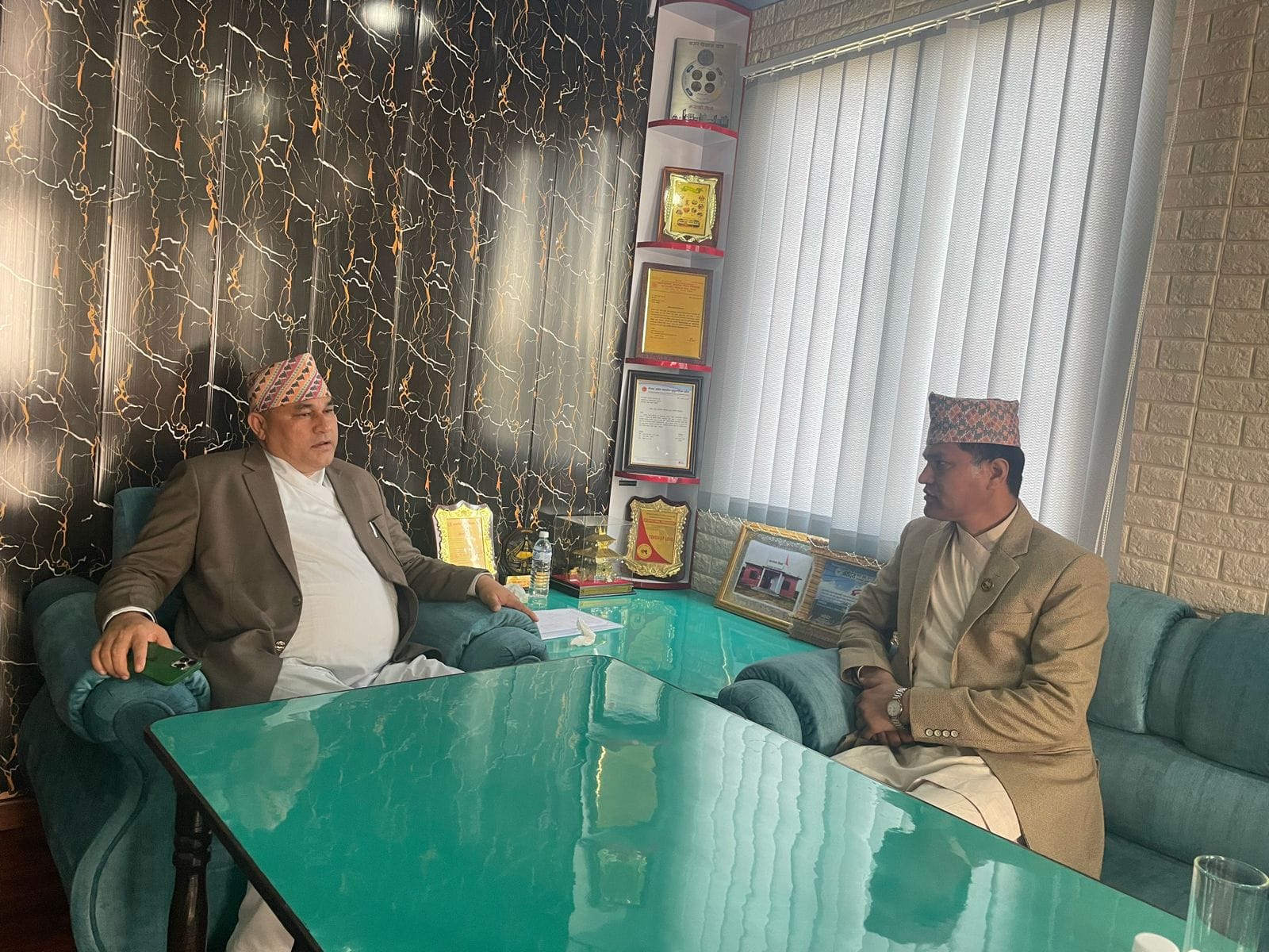 सुदूरपश्चिम प्रदेश सरकारबाट एकीकृत समाजवादी बाहिरियो