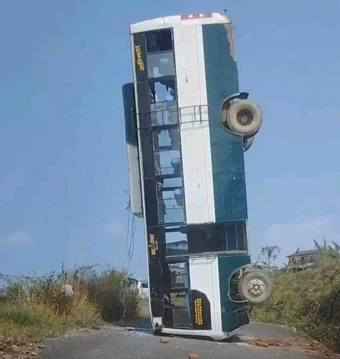 पोखरामा भाइरल बनेको दुर्घटनाग्रस्त बस