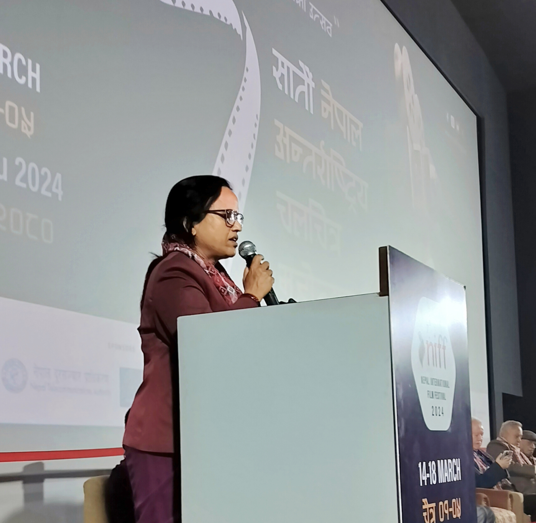 चलचित्र समाजलाई रुपान्तरण गर्ने सशक्त र प्रभावशाली माध्यम होः मन्त्री शर्मा