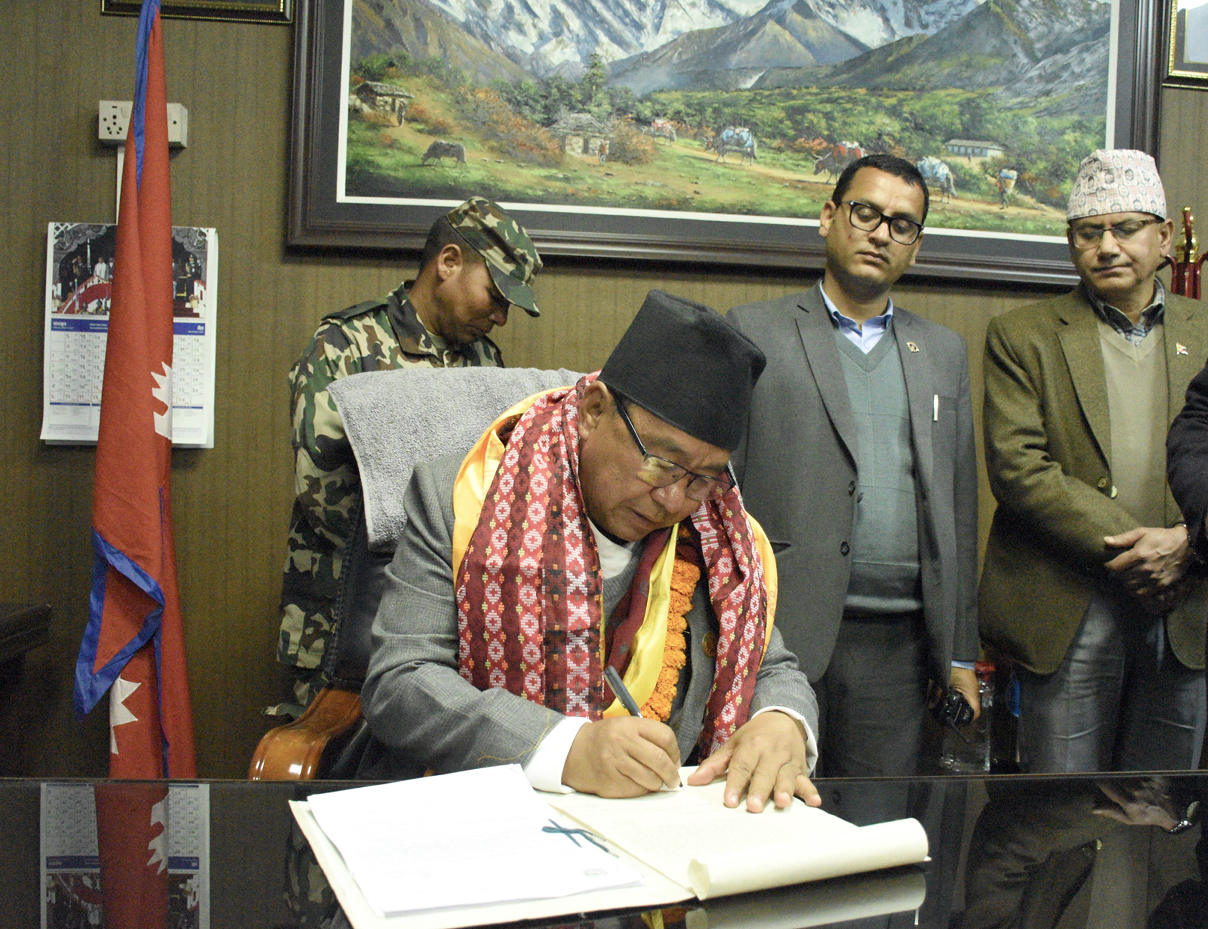 मन्त्रालयको कामलाई परिणाममुखी बनाउनुपर्छ : खानेपानीमन्त्री राई